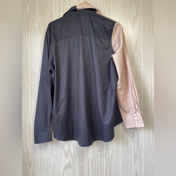 FHQ Collection Woman’s Two Tone Long Sleeve Blouse Size 2XL NWOT - Picture 3 of 3